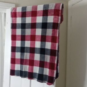 TROW BLANKET